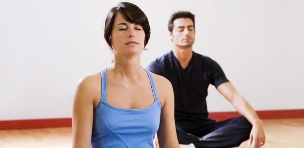 Meditar pode te deixar mais inteligente, e quem diz isso é a ciência